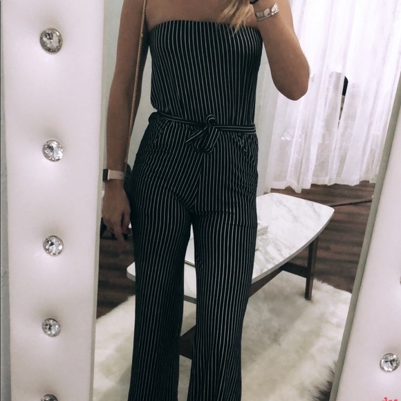 Nordstrom Pants - Soft Black & White Striped Jumpsuit🤍